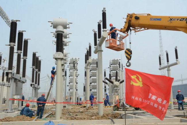 建設(shè)者爭分奪秒滿負(fù)荷作業(yè)，確保青豫特高壓直流工程如期投運