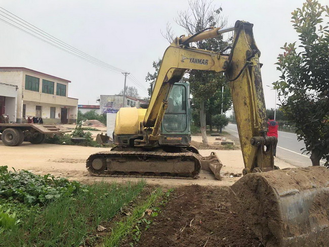 洋馬80挖機